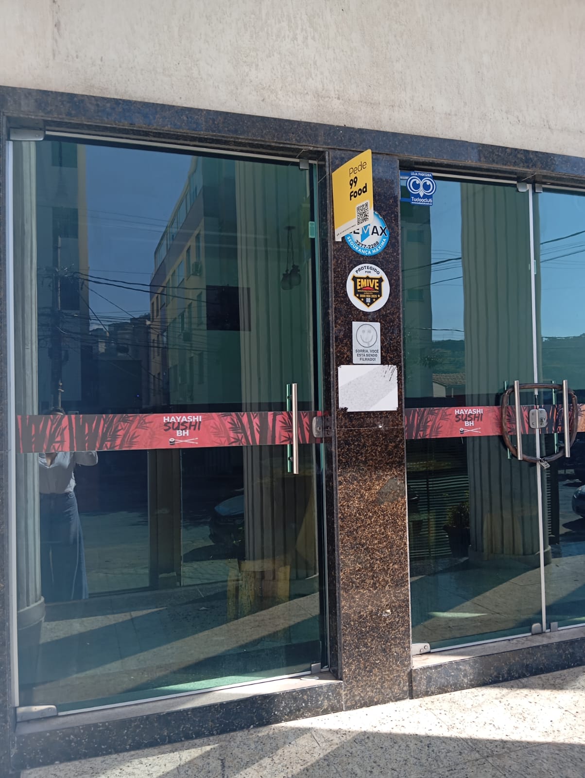 Tem espaço castelo sushi só $2.880, paga usa, sem fiador , aluguel barato , excelente local, sem iptu, Direto , granito ,blindex , excelente ,barato aluguel castelo ZAP 997918272