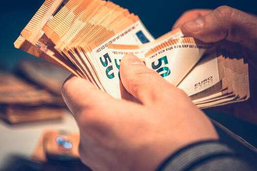 OFERTA DE EMPRÉSTIMO COM CONDIÇÕES SIMPLES